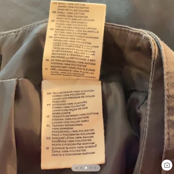 Stylish Black Pleated Skirt with Belt - Picture 7 of 7